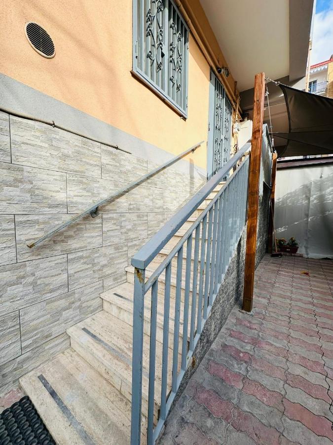 Ferdirisa Vesuvio Home&Garden 圣乔治阿克雷马诺 外观 照片