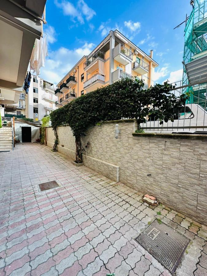 Ferdirisa Vesuvio Home&Garden 圣乔治阿克雷马诺 外观 照片