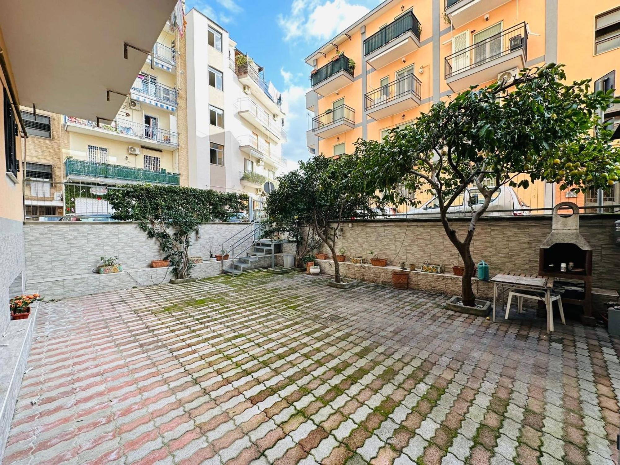 Ferdirisa Vesuvio Home&Garden 圣乔治阿克雷马诺 外观 照片